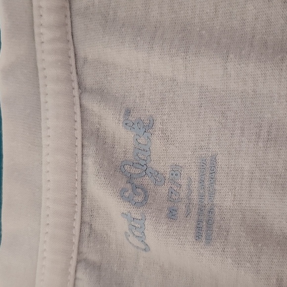 Bundle cat & jack girls tees set of 3 ( 2 size 6/7 and 1 size 7/8 euc - Picture 3 of 6